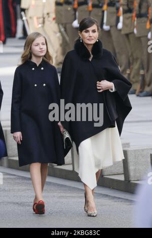 La reine Letizia d'Espagne et la princesse Leonor d'Espagne assistent à l'ouverture solennelle de la législature de 14th au Parlement espagnol sur 03 février 2020 à Madrid, en Espagne. (Photo par Oscar Gonzalez/NurPhoto) Banque D'Images