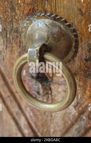 poignée de porte vintage à tête ronde style ancien Banque D'Images