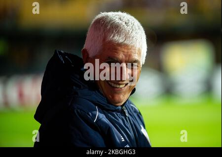 Julio Comesana entraîneur de jeunes sourires avant le match de la Ligue BetPlay entre Independiente Santa Fe et Junior sur 8 février 2020 à l'Estadio Nemesio Camacho à Bogota, Colombie. (Photo de Juan Carlos Torres/NurPhoto) Banque D'Images