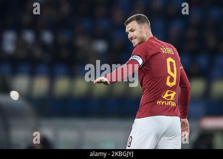 Edin Dzeko de AS Roma réagit lors de la série Un match entre Roma et Bologne au Stadio Olimpico, Rome, Italie, le 7 février 2020. (Photo de Giuseppe Maffia/NurPhoto) Banque D'Images