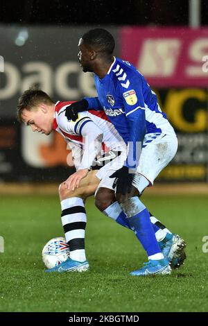 Archie Collins et Christopher Missilou d'Oldham Athletic lors du match Sky Bet League 2 entre Exeter City et Oldham Athletic à St James' Park, Exeter, le mardi 11th février 2020. (Photo d'Eddie Garvey/MI News/NurPhoto) Banque D'Images