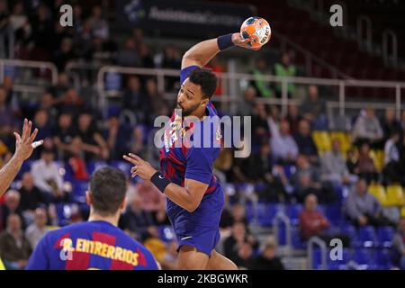 Timohey Nguessan pendant le match entre le FC Barcelone et Bidasoa Irun, correspondant à la semaine 17 du handball espagnol Liga Asobal, joué au Palau Blaugrana, le 12th février 2020, à Barcelone, Espagne. -- (photo par Urbanandsport/NurPhoto) Banque D'Images