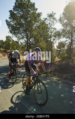 Angel Madrazo Ruiz de l'Espagne et Burgos - BH et Verza Riccardo de l'Italie et Kometa Xstra Cyclisme Team pendant les 40th Vuelta a Murcia 2020, étape 2 a 179,6 km de Santomera à Murcia 179,6 KM sur 15 février 2020 à Murcia, Espagne. (Photo de Jose Breton/Pics action/NurPhoto) Banque D'Images