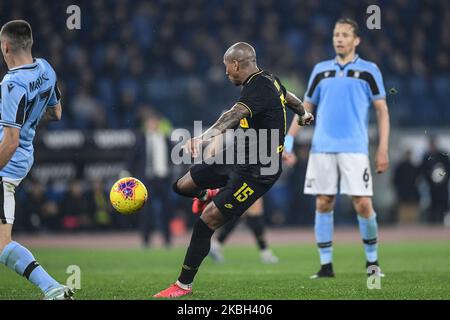 Ashley Young du FC Internazionale marque le premier but lors du match de la série A entre le Latium et le FC Internazionale au Stadio Olimpico, Rome, Italie, le 16 février 2020. (Photo de Giuseppe Maffia/NurPhoto) Banque D'Images