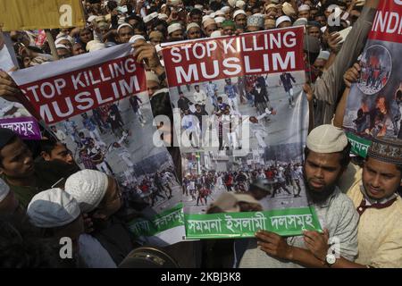 L'alliance islamique bangladaise se joint à un rassemblement pour protester contre les violences en Inde et menacer d'empêcher le PM indien Modi de se rendre au Bangladesh à la mosquée nationale Baitul Mukarram à Dhaka (Bangladesh) le 28 février 2020. (Photo de Kazi Salahuddin Razu/NurPhoto) Banque D'Images