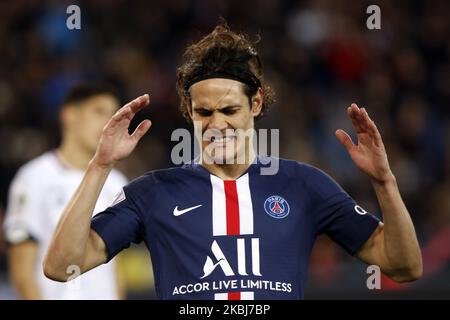 L'Edinson Cavani de Paris Saint-Germain participe au match de football français L1 entre Paris Saint-Germain (PSG) et Dijon, sur 29 février 2020, au stade du Parc des Princes à Paris. (Photo de Mehdi Taamallah/NurPhoto) Banque D'Images