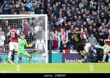 Sergio Aguero (10) de Manchester City marque un but pour le faire 0-1 lors de la finale de la coupe Carabao entre Aston Villa et Manchester City au stade Wembley, Londres, le dimanche 1st mars 2020. (Photo de Jon Bromley/MI News/NurPhoto) Banque D'Images