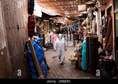 Marrakech, France, 19 octobre 2019. Les habitants de la région erraient dans les ruelles du souk. (Photo par Emeric Fohlen/NurPhoto) Banque D'Images