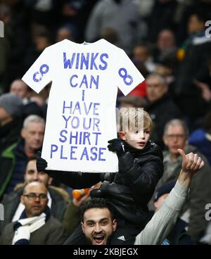 Spirs Fan demandant un maillot lors de la coupe Emirates FA Cinquième partie entre Tottenham Hotspur et Norwich City sur 04 mars 2020 au stade Tottenham Hotspur, Londres, Angleterre. (Photo par action Foto Sport/NurPhoto) Banque D'Images