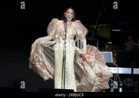 La chanteuse Isabel Pantoja se produit en concert au Centre Wizink sur 06 mars 2020 à Madrid, en Espagne. (Photo par Oscar Gonzalez/NurPhoto) Banque D'Images