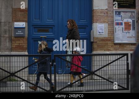 Première fermeture d'une classe à l'école Blomet à Paris, dans le 15th arrondissement. « Un cas de coronavirus chez un enfant de 8 ans inscrit à l'école Blomet dans le 15th arrondissement de Paris a été mis en évidence dans le cadre de ce système de vigilance, France, sur 9 mars 2020. (Photo de Mehdi Taamallah/NurPhoto) Banque D'Images