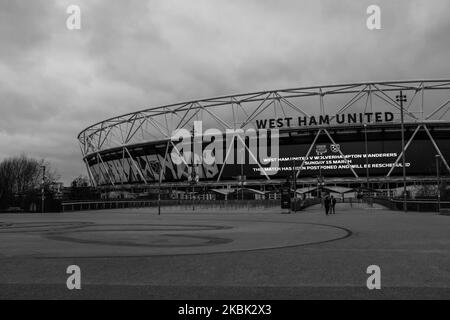 Vue générale à l'extérieur du stade de Londres, stade de West Ham United, car tous les matches de la ligue de football sont reportés à 3 avril en raison de la pandémie du coronavirus Covid-19 à la Den on 15 mars 2020 à Londres, en Angleterre. (Photo par Alberto Pezzali/NurPhoto) Banque D'Images
