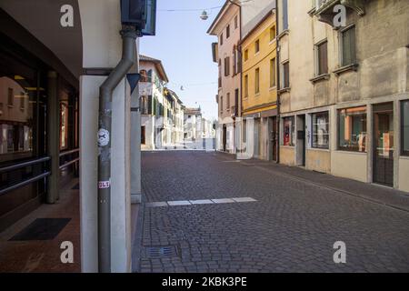 Une vue générale de Castelfranco Veneto, Trévise, Italie, sur 16 mars 2020. L'Italie est confrontée à une deuxième semaine de quarantaine en raison de l'urgence du coronavirus. (Photo de Mimmo Lamacchia/NurPhoto) Banque D'Images