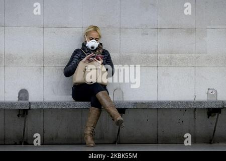 Les usagers du métro de Barcelone portent des masques sanitaires pendant la crise du coronavirus Covid-19 à Barcelone, sur 17 mars 2020 (photo de Miquel Llop/NurPhoto) Banque D'Images