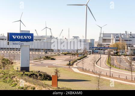 Vue sur les bureaux de Volvo à Gand, en Belgique, sur 21 mars 2020. Volvo suspend la production automobile en Europe et aux États-Unis, le constructeur automobile suédois chinois Volvo Cars a déclaré vendredi qu'elle interrompra temporairement la production. La production de l'usine belge du constructeur automobile de Gand a été interrompue mardi, et trois sites en Suède ainsi que l'usine en Caroline du Sud, aux États-Unis. Quelque 25 000 employés seraient affectés en Suède, et 6 500 et 1 500 en Belgique et aux États-Unis respectivement. (Photo de Jonathan Raa/NurPhoto) Banque D'Images