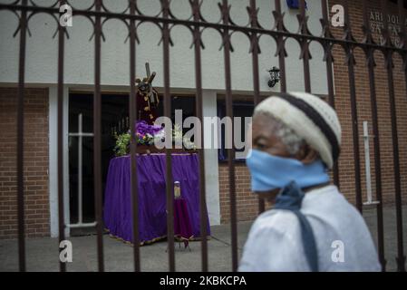 Personnes à Caracas, Venezuela, sur 22 mars 2020 pendant la quarantaine imposée par le gouvernement pour prévenir les diffusions du coronavirus (Covid-19) (photo de Jonathan Lanza/NurPhoto) Banque D'Images