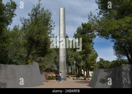 Le pilier de l'héroïsme commémorant la résistance juive pendant l'Holocauste à Yad Vashem, le mémorial officiel d'Israël aux victimes de l'Holocauste, à Jérusalem. Mercredi, 11 mars 2020, à Jérusalem, Israël. (Photo par Artur Widak/NurPhoto) Banque D'Images