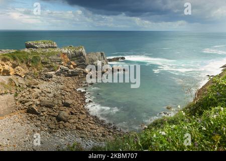 Islares, Castro Urdiales, Cantabrie, Espagne. Banque D'Images