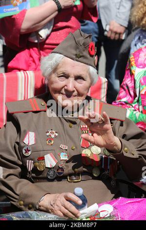 Les anciens combattants de la Seconde Guerre mondiale de l'Armée rouge célèbrent l'anniversaire de la Journée de la Grande victoire (également connue sous le nom de V-Day) à Toronto, Ontario, Canada, on 05 mai 2019. V-Day marque la fin de la Seconde Guerre mondiale et est un temps de souvenir et d'hommage à ceux qui ont perdu la vie pendant la Seconde Guerre mondiale. Des membres de la communauté russe ont porté des photos de membres de la famille qui ont combattu et sont morts pendant la guerre. (Photo de Creative Touch Imaging Ltd./NurPhoto) Banque D'Images