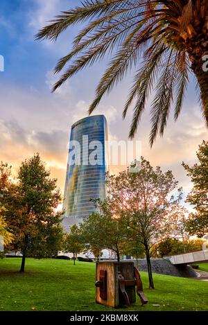 La tour Iberdrola, Bilbao, Biscaye, Pays basque, Euskadi, Euskal Herria, en Espagne, en Europe. Banque D'Images