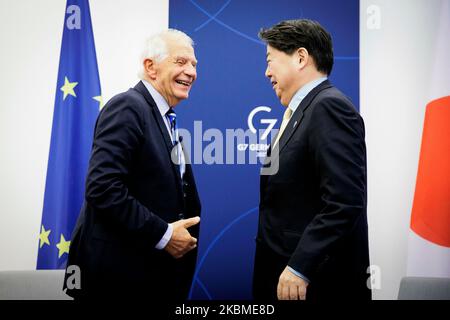 (LR) Josep Borrell, Haut Représentant de l'UE pour les affaires étrangères et la politique de sécurité, et Yoshimasa Hayashi, Ministre des affaires étrangères du Japon, lors d'une conversation bilatérale lors de la réunion de G7 ministres des affaires étrangères à Muenster, 4 novembre 2022. Banque D'Images