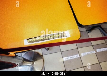 Une vue anti-COVID-19 mesure à l'intérieur de Dunkin' Donuts dans Flushing Queens New York États-Unis pendant la pandémie de coronavirus sur 16 avril 2020. (Photo de John Nacion/NurPhoto) Banque D'Images