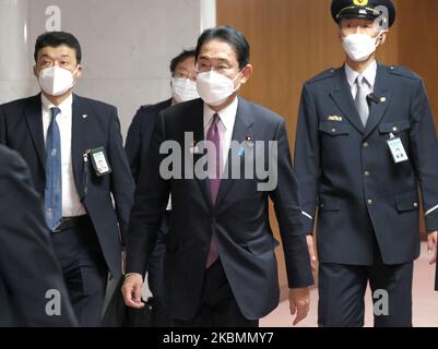 Tokyo, Japon. 4th novembre 2022. Le Premier ministre japonais Fumio Kishida arrive vendredi à la session du Comité de la santé, du travail et de la protection sociale de la Chambre basse à la Diète nationale de Tokyo, à 4 novembre 2022. Credit: Yoshio Tsunoda/AFLO/Alay Live News Banque D'Images