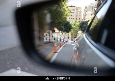 Les zones piétonnes et la piste cyclable continuent de s'étendre à Barcelone, Espagne, le 18th mai 2020. (Photo de Joan Valls/Urbanandsport /NurPhoto) Banque D'Images