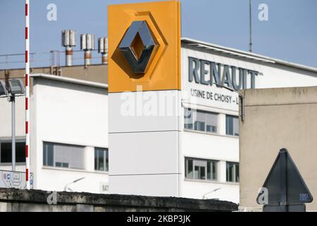 Cette photo montre l'usine Renault de Choisy-le-Roi, près de Paris, sur 21 mai 2020. Le groupe va dévoiler à 29 mai les grandes lignes d'un vaste plan d'épargne de 2 milliards d'euros annoncé en février. "Quatre usines seraient fermées en France: Choisy-le-Roi, Dieppe et les Fonderies de Bretagne, pour commencer et Flins plus tard", selon le journal satirique français le Canard Enchaine. (Photo de Michel Stoupak/NurPhoto) Banque D'Images