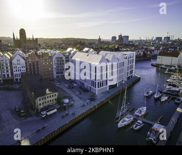 L'île de Granaria ou Granary est vue sur 31 mai 2020 à Gdansk, en Pologne. Les anciennes granaries ou entrepôts de l'île granarienne étaient le centre de la richesse de la ville au cours des siècles précédents, lorsque Gdansk faisait partie de la ligue hanséatique. Les bâtiments de l'île granary ont été pour la plupart détruits pendant la guerre mondiale de 2. (Photo de Jaap Arriens/NurPhoto) Banque D'Images