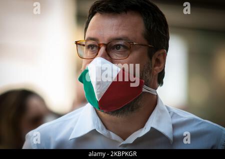 Matteo Salvini, chef de la Ligue, assiste à une manifestation éclair contre la manipulation par le gouvernement du redémarrage économique post-Covid, a organisé l'opposition de centre-droit, à Rome, en Italie, sur 2 juin 2020, le jour du 74th anniversaire de la République italienne. (Photo par Andrea Ronchini/NurPhoto) Banque D'Images