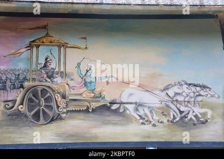 Fresque représentant une scène de l'épopée hindoue Mahabharat (Mahabharata) orne le bâtiment qui tient le char au temple hindou Arul Eswari Muhumariamman à Jaffna, au Sri Lanka, sur 15 août 2017. (Photo de Creative Touch Imaging Ltd./NurPhoto) Banque D'Images