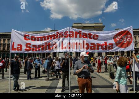 Manifestation à Piazza Duomo et sous le siège de la région Lombardie contre la gestion de la région Lombardie par Attilio Fontana et Giulio Galliera, Milan, Italie sur 20 juin 2020 (photo par Mairo Cinquetti/NurPhoto) Banque D'Images