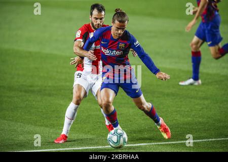 17 Antoine Griezmann FC Barcelone pendant le match de la Liga entre le FC Barcelone et le Club Athlétique de Bilbao derrière des portes fermées en raison du coronavirus au stade Camp Nou sur 23 juin 2020 à Barcelone, Espagne. (Photo par Xavier Bonilla/NurPhoto) Banque D'Images