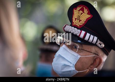 Giovanni Nistri a signé, au cours de l', le protocole d'accord entre le Commandement des Carabinieri pour la protection du patrimoine culturel des Carabinieri et la Communauté juive de la capitale, en présence du Commandant général des Carabinieri Giovanni Nistri et du sous-secrétaire du Ministère du patrimoine culturel et Activités et Tourisme Anna Laura Orrico sur 24 juin 2020 à Rome, Italie. (Photo par Andrea Ronchini/NurPhoto) Banque D'Images