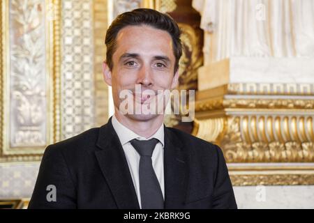 Le sous-ministre français des Transports Jean-Baptiste Djebbari pose une photo après la session des questions au gouvernement par les sénateurs sur le 24 juin 2020, à Paris, en France. (Photo de Daniel Pier/NurPhoto) Banque D'Images