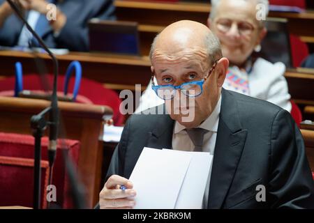 Le ministre français des Affaires étrangères Jean-Yves le Drian assiste à la séance hebdomadaire des questions du gouvernement au Sénat français - 24 juin 2020, Paris (photo de Daniel Pier/NurPhoto) Banque D'Images