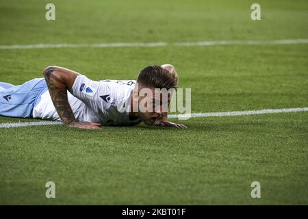 Sergueï Milinovic-Savic (21) se trouve sur le terrain pendant la série Un match de football n.29 TURIN - LAZIO sur 30 juin 2020 au Stadio Olimpico Grande Turin à Turin, Piémont, Italie. Résultat final: Torino-Lazio 1-2. (Photo de Matteo Bottanelli/NurPhoto) Banque D'Images