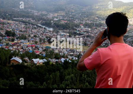 Vue aérienne de la ville de Baramulla, dans le district de Baramulla au nord du Cachemire, Jammu-et-Cachemire, Inde, le 05 juillet 2020 (photo de Nasir Kachroo/NurPhoto) Banque D'Images