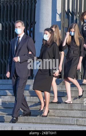 La princesse Leonor d'Espagne, le roi Felipe VI d'Espagne, la reine Letizia d'Espagne et la princesse Sofia d'Espagne arrivent à une messe pour rendre hommage aux victimes du coronavirus à la cathédrale de la Almudena à 06 juillet 2020, à Madrid, en Espagne. (Photo par Oscar Gonzalez/NurPhoto) Banque D'Images