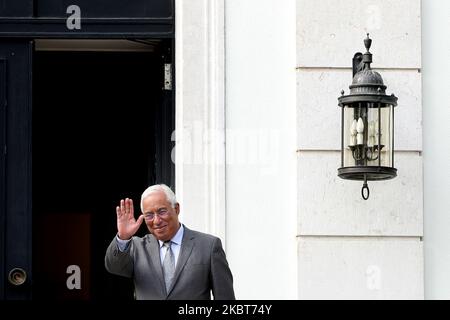 Le Premier ministre portugais, Antonio Costa, se prépare à une rencontre avec son homologue italien, Giuseppe Conte, au Palais de São Bento à Lisbonne, au Portugal, sur 7 juillet 2020. Les deux dignitaires ont tenu des entretiens en vue de la prochaine réunion du Conseil européen, qui se tiendra à Bruxelles les 17 et 18 juillet, au cours desquels la proposition de la Commission pour le prochain cadre financier pluriannuel et le Fonds de redressement économique et social de l'Union européenne seront examinés. (Photo par Pedro Fiúza/NurPhoto) Banque D'Images