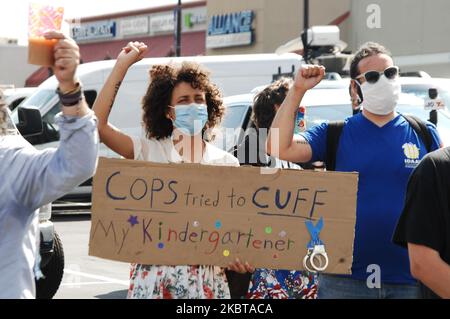 Refuser FascismGahed de manifester contre la visite du vice-président Mike Pence à l'ordre fraternel de police de Philadelphie et de soutenir les communautés marginalisées à Philadelphie, en Pennsylvanie, sur 9 juillet 2020. (Photo par Cory Clark/NurPhoto) Banque D'Images