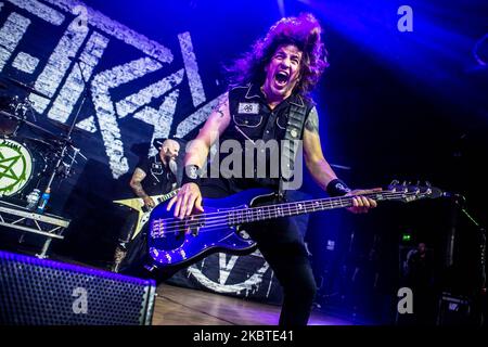 Frank Bello du groupe américain de métaux lourds Anthrax se produit en direct à Alcatraz à Milan, Italie, sur 5 novembre 2015 (photo de Mairo Cinquetti/NurPhoto) Banque D'Images