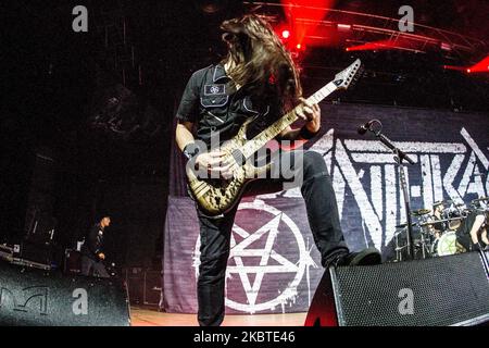 Jon Donais du groupe américain de métaux lourds Anthrax se produit en direct à Alcatraz à Milan, Italie, sur 5 novembre 2015 (photo de Mairo Cinquetti/NurPhoto) Banque D'Images