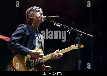 Le membre du groupe Sidonie, Marc Ros, lors du concert qu'ils ont offert ce soir à l'Ifema à Madrid, dans le cadre du festival ''Abre Madrid''. 15 juillet 2020 Espagne (photo par Oscar Gonzalez/NurPhoto) Banque D'Images