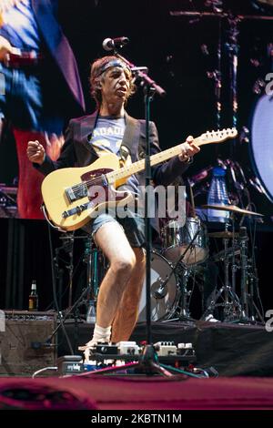 Le membre du groupe Sidonie, Marc Ros, lors du concert qu'ils ont offert ce soir à l'Ifema à Madrid, dans le cadre du festival ''Abre Madrid''. 15 juillet 2020 Espagne (photo par Oscar Gonzalez/NurPhoto) Banque D'Images