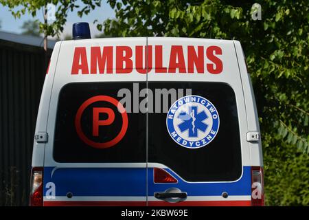 Une ambulance vue dans le centre de Cracovie. Sur 24 juillet 2020, à Cracovie, Pologne., 2020, À Cracovie, en Pologne. (Photo par Artur Widak/NurPhoto) Banque D'Images