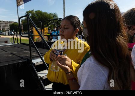 Gloria Guillen, mère de Vanessa Guillen, est vue lors d'un rassemblement au National Mall pour demander une enquête pour le meurtre de sa fille. Washington, D.C., 30 juillet 2020. (Photo par Aurora Samperio/NurPhoto) Banque D'Images