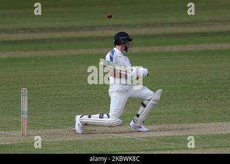 Matthew Fisher du Yorkshire canards sous une balle courte de Paul Coughlin lors du match Bob Willis Trophy entre Durham et Yorkshire à Emirates Riverside, Chester le Street, Angleterre, le 2nd août 2020. (Photo de Mark Fletcher/MI News/NurPhoto) Banque D'Images