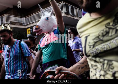 Un fêtard participe à la gay Pride de à Napes, en Italie, sur 25 juin 2016. (Photo de Paolo Manzo/NurPhoto) Banque D'Images